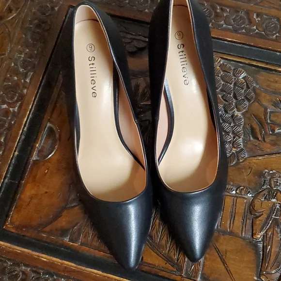 STILLIEVE 3.5" Heels - Picture 5 of 6